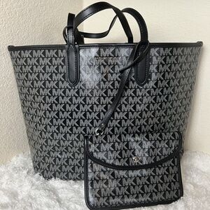 Michael Kors Black Patent Tote